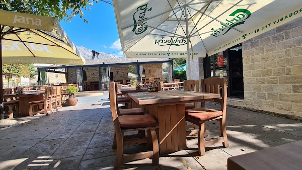 Familija Restaurant - Image 1