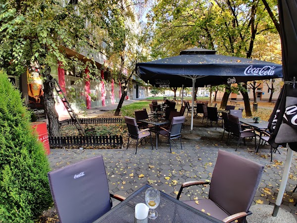 Grill & Beer Bar Fabrique - Image 1