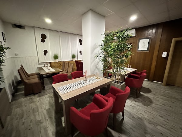 Bistro-Pizzeria Western - Image 1