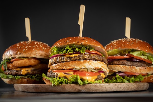 Oh La La Burgers - Image 1