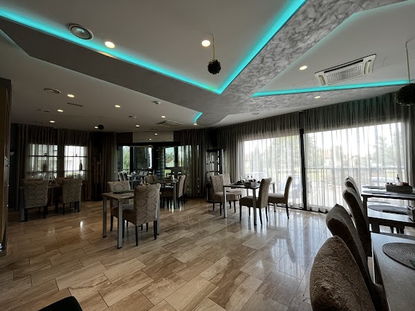 Fork Restoran & Bar - Image 1