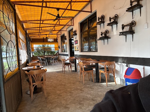 Fast Food Vesperas - Image 1