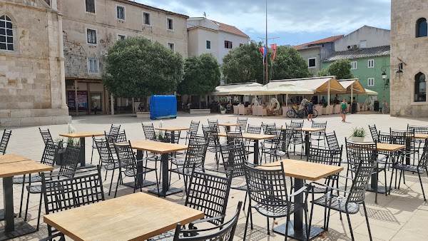 Trapula Wine & Cheese - Image 1