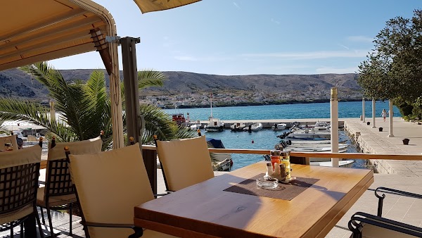 BUFFET UHLINAC - Image 1