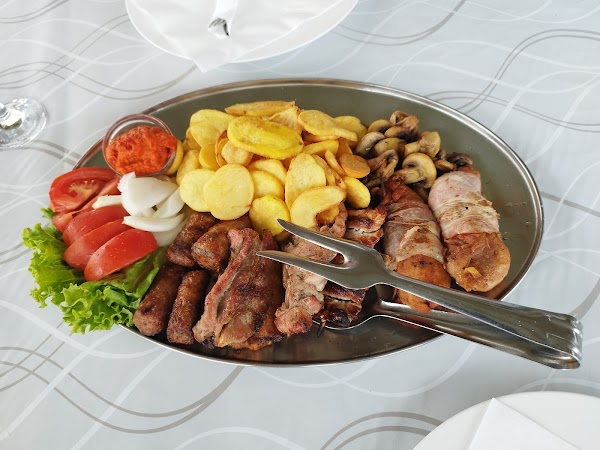 Restoran i smještaj Bumerang - Image 1