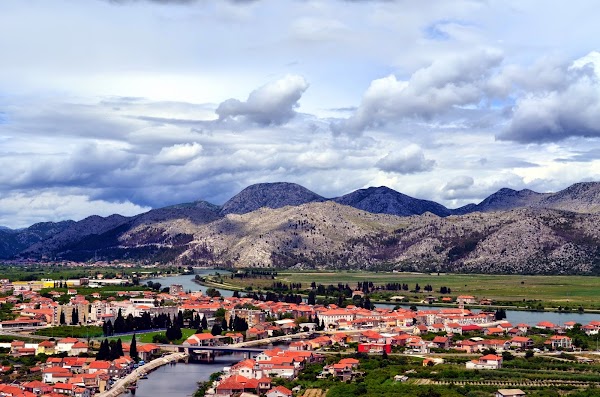 Hotel Merlot - Image 1