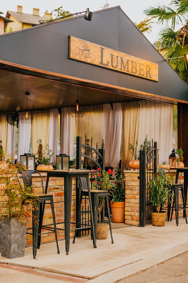 Restoran Lumber - Image 1