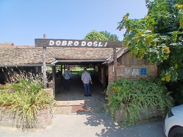 Acin Salaš - Image 1