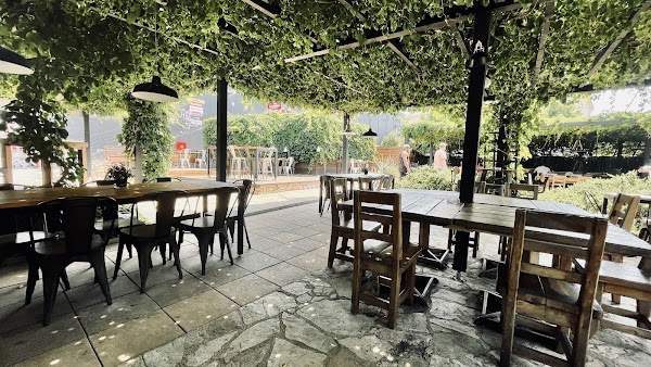 Garden Restaurant BBQ - Image 1