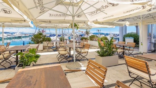 Bistro Bussola ACI Marina Ičići - Image 1