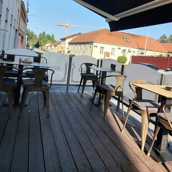 Fast Food Mrak - Image 1