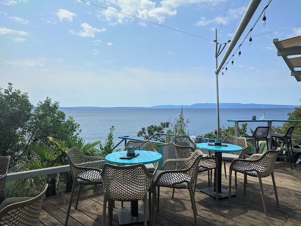 Me Gusta beach food - Image 1