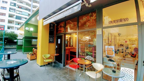 Grill Izzy - Image 1