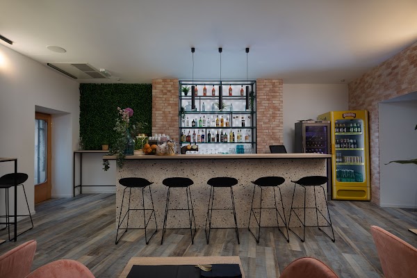 BAZA food bar & good vibes - Image 1