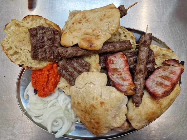 Bistro PIPO Grill - Image 1