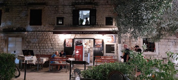 Restoran Poon Piat - Image 1