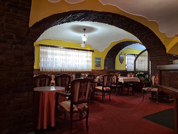 Restoran "Gradski podrum" - Image 1