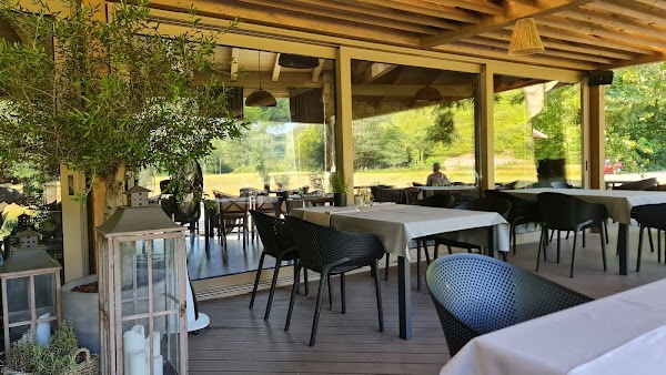 Old River Restaurant - Image 1