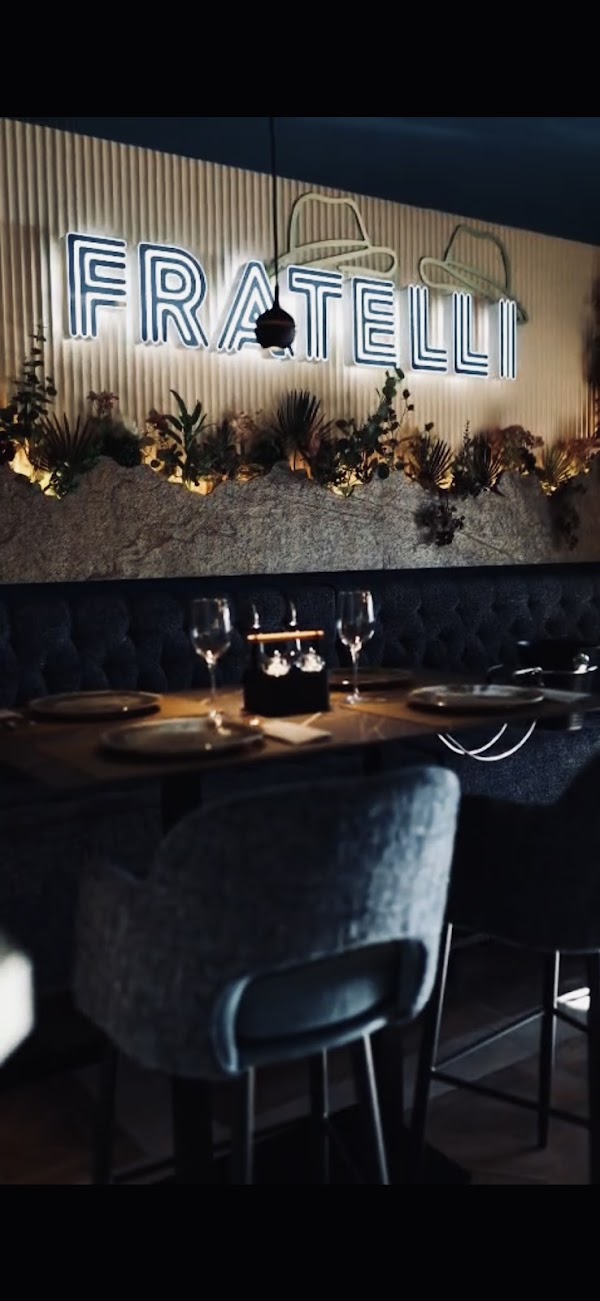 Fratelli Pizza, Grill & Bar - Image 1