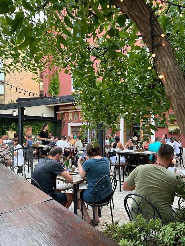 Restaurant & pizzeria Škafet - Image 1