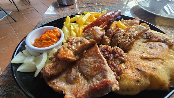 Bistro & Katering Feniks - Image 1