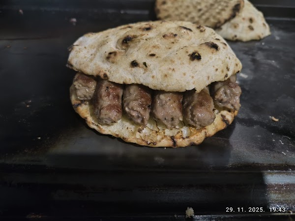 2 Bears Grill - Image 1