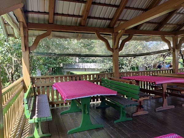 Restoran i izletište Dva potoka - Image 1