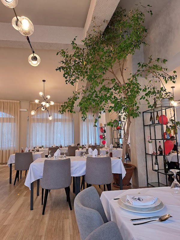 Restoran "Šervudska šuma" - Image 1