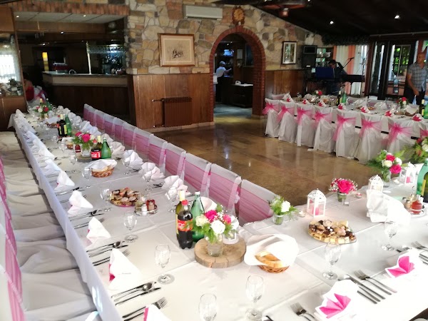 Restoran Mladenka - Image 1