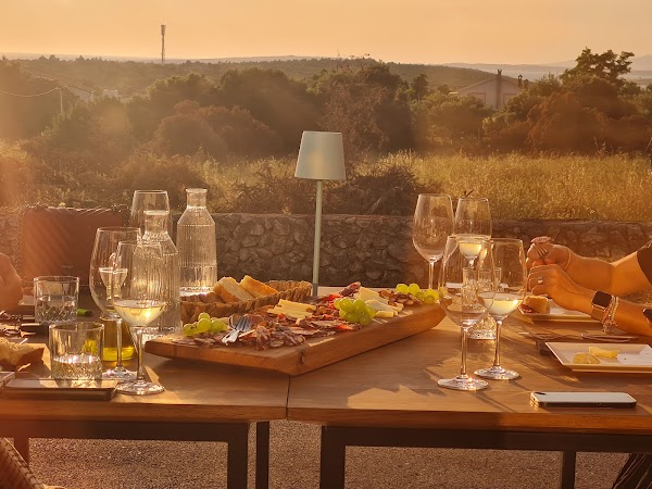 Pjegula_pijat i pot - Image 1