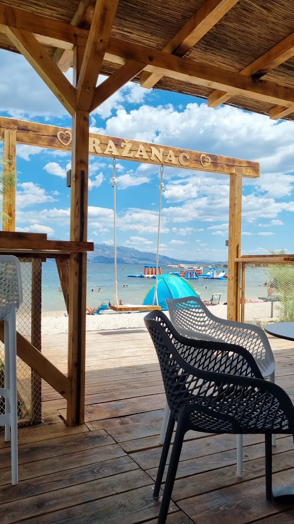 Beach bar & food FJAKA - Image 1