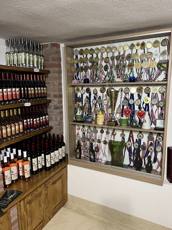 OPG Mate Dusevic | Olive Oil, Wine, Liquor - Image 1