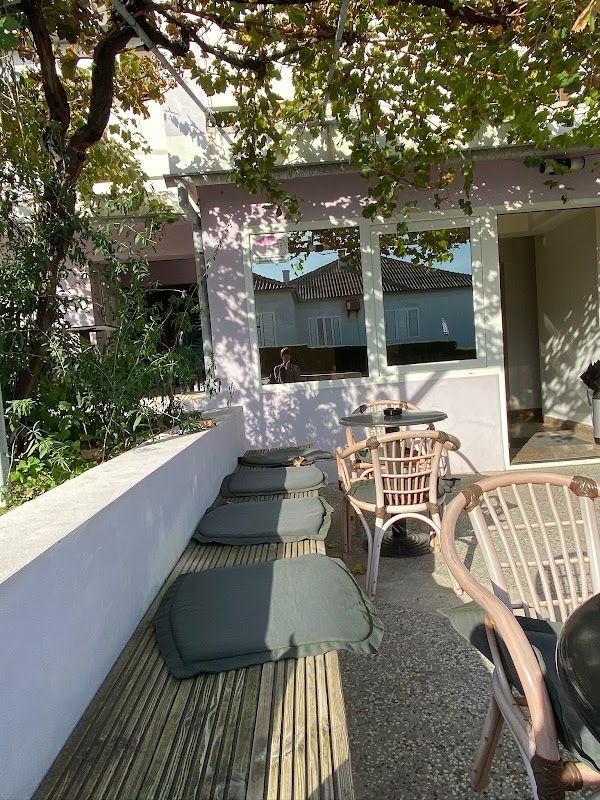 Caffe Bar Bare - Image 1