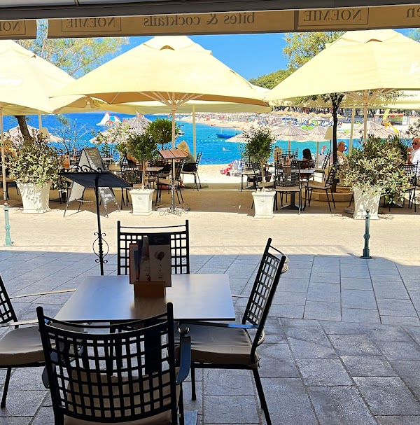 Noémie Bar & Kitchen - Image 1