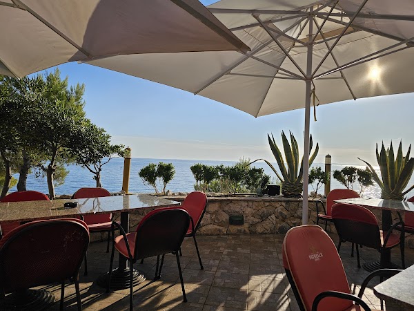 Bistro Boxer Club - Image 1