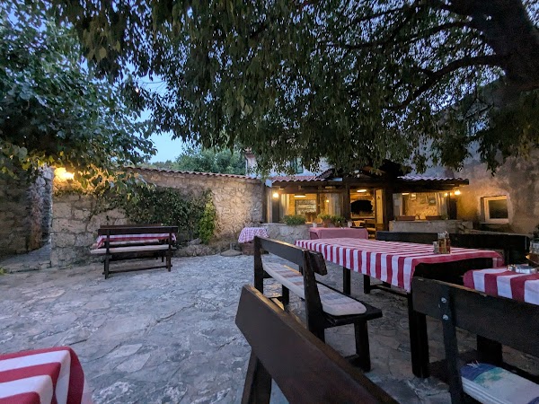 Konoba “Donja Banda” Obavezna rezervacija - Image 1