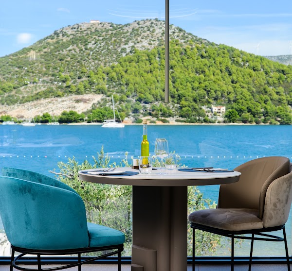 Restaurant Oblica - Image 1