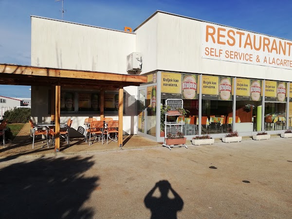 Brava Centar, restoran NONA MINA - Image 1