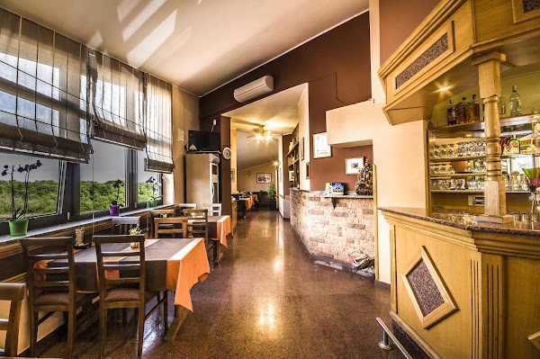 Restoran Pizzeria ORHIDEJA - Image 1