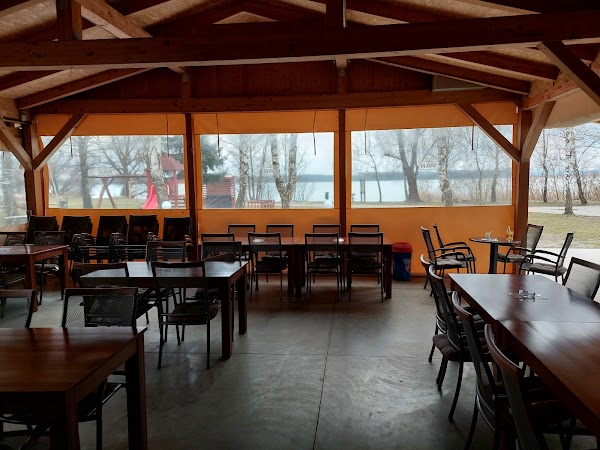 Caffe bar & bistro Marina - Image 1