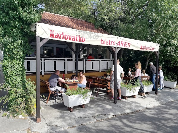 Bistro Ovan - Image 1