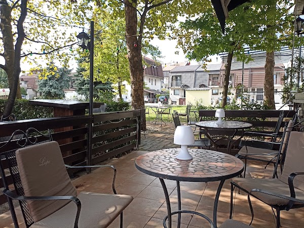 Bocca di Lupo - Bar & Restaurant - Image 1