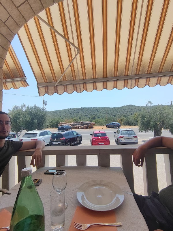 Gostionica Vikend - Image 1